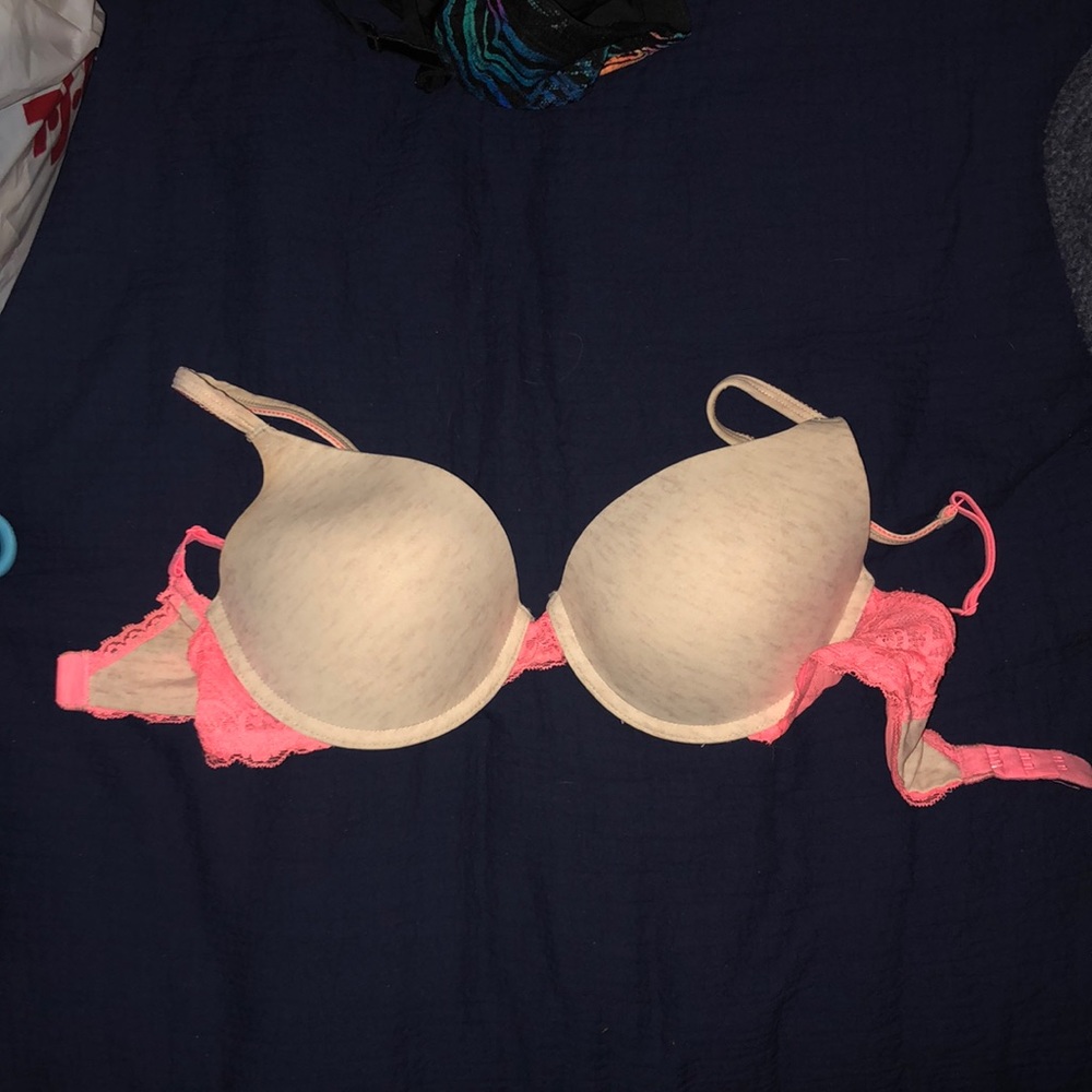 Victoria’s Secret bra